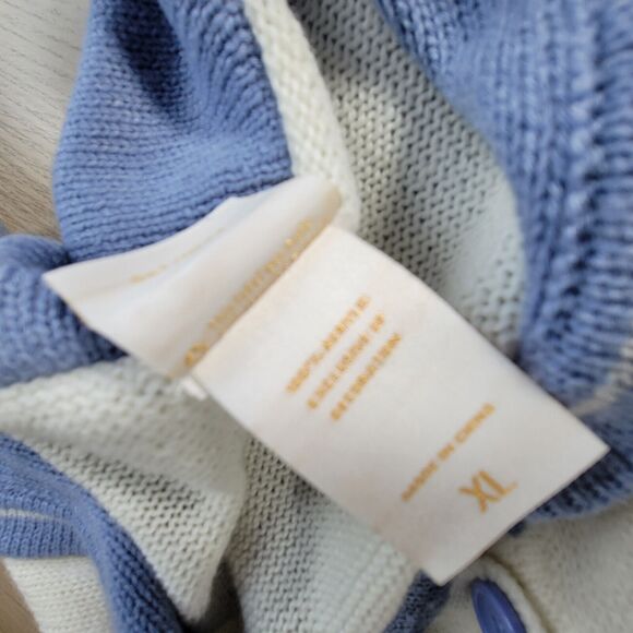 Sailor Moon Hot Topic Cardigan XL School Uniform Moon Sceptor Brooch Sweater - Picture 7 of 11